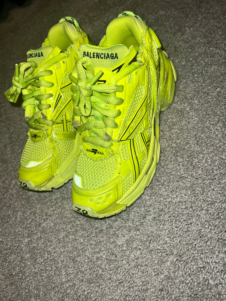 Balenciaga sneakers neon green sales